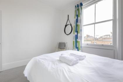 Charming 2BD Hideaway - Caledonian Road Camden! - image 17