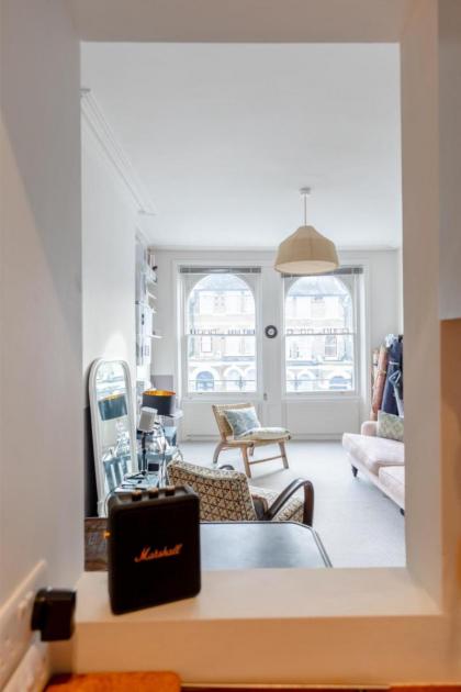 Charming 2BD Hideaway - Caledonian Road Camden! - image 20
