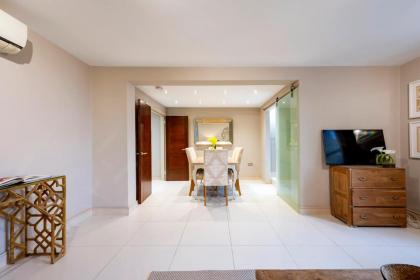 CAMDEN Lux Apartment-Hosted by Sweetstay - image 16
