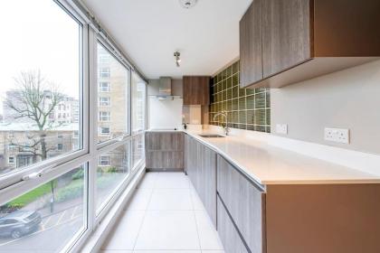 CAMDEN Lux Suite-Hosted by Sweetstay - image 22