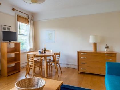 Pass the Keys Medley · Spacious 1bd sleeps 4 great location W Hampstead - image 13