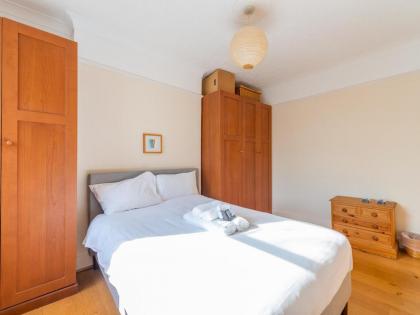 Pass the Keys Medley · Spacious 1bd sleeps 4 great location W Hampstead - image 5