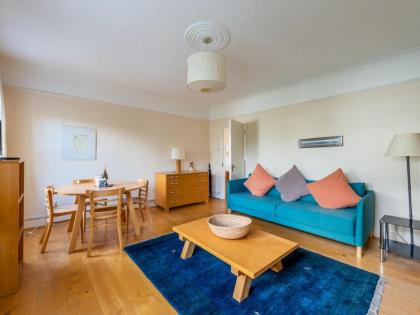 Pass the Keys Medley · Spacious 1bd sleeps 4 great location W Hampstead - image 7