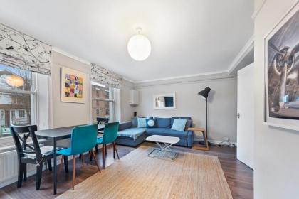 Flat 1 - 2 Bedrooms and Private Terrace