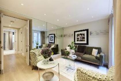 The St. Lukes Garden Place - Spacious 4BDR House with Garden and Terrace