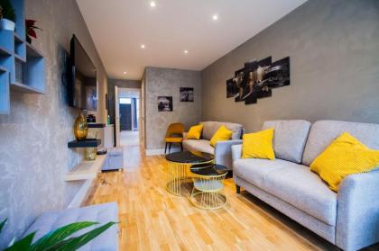 Luxury Fulham 3 bedroom Garden House - image 22