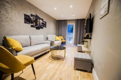 Luxury Fulham 3 bedroom Garden House - image 30