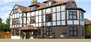 Barrington Lodge - main image