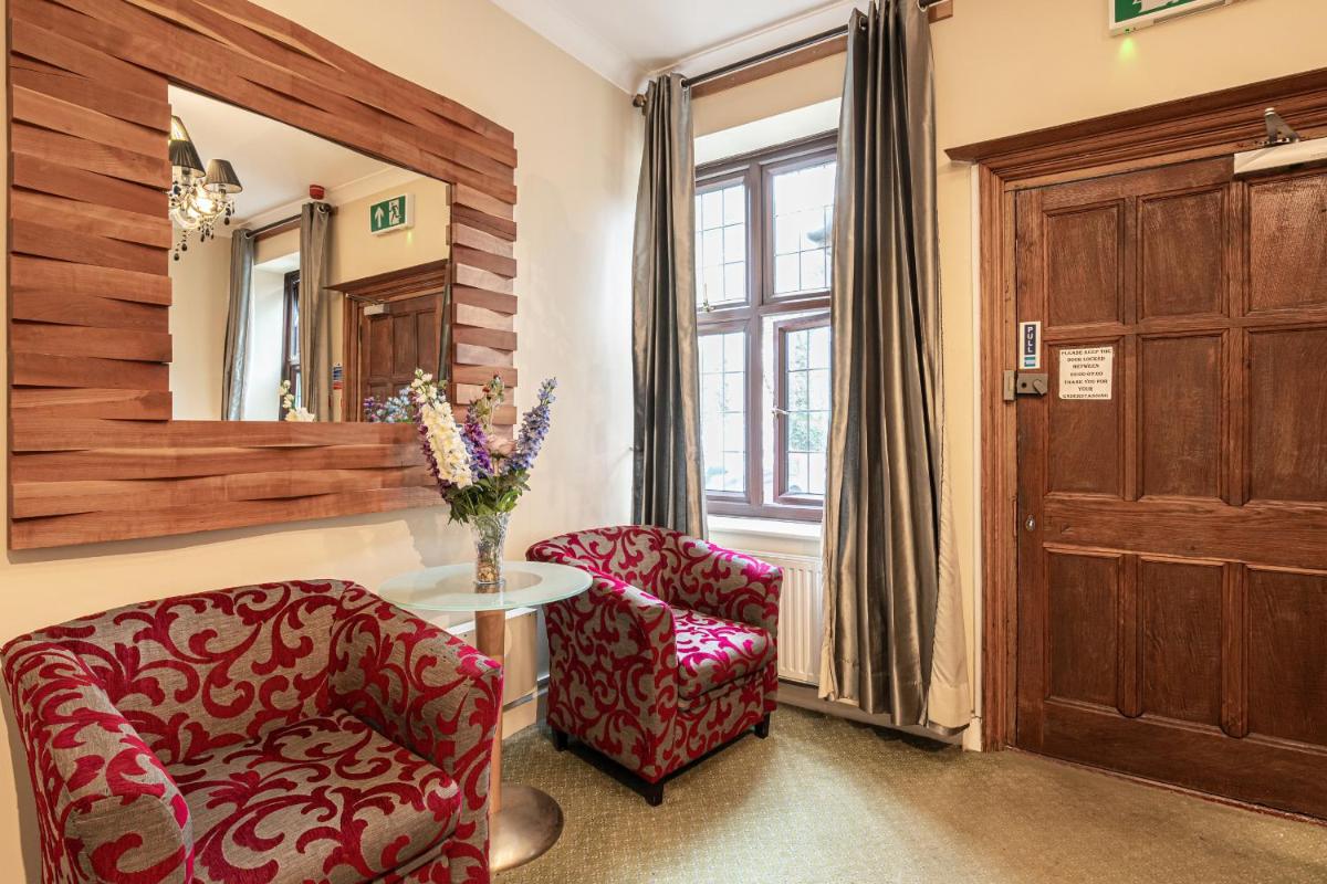 Barrington Lodge - image 7
