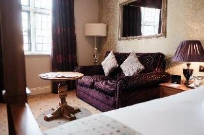 The White Hart Hotel - image 19