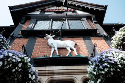 The White Hart Hotel - image 3
