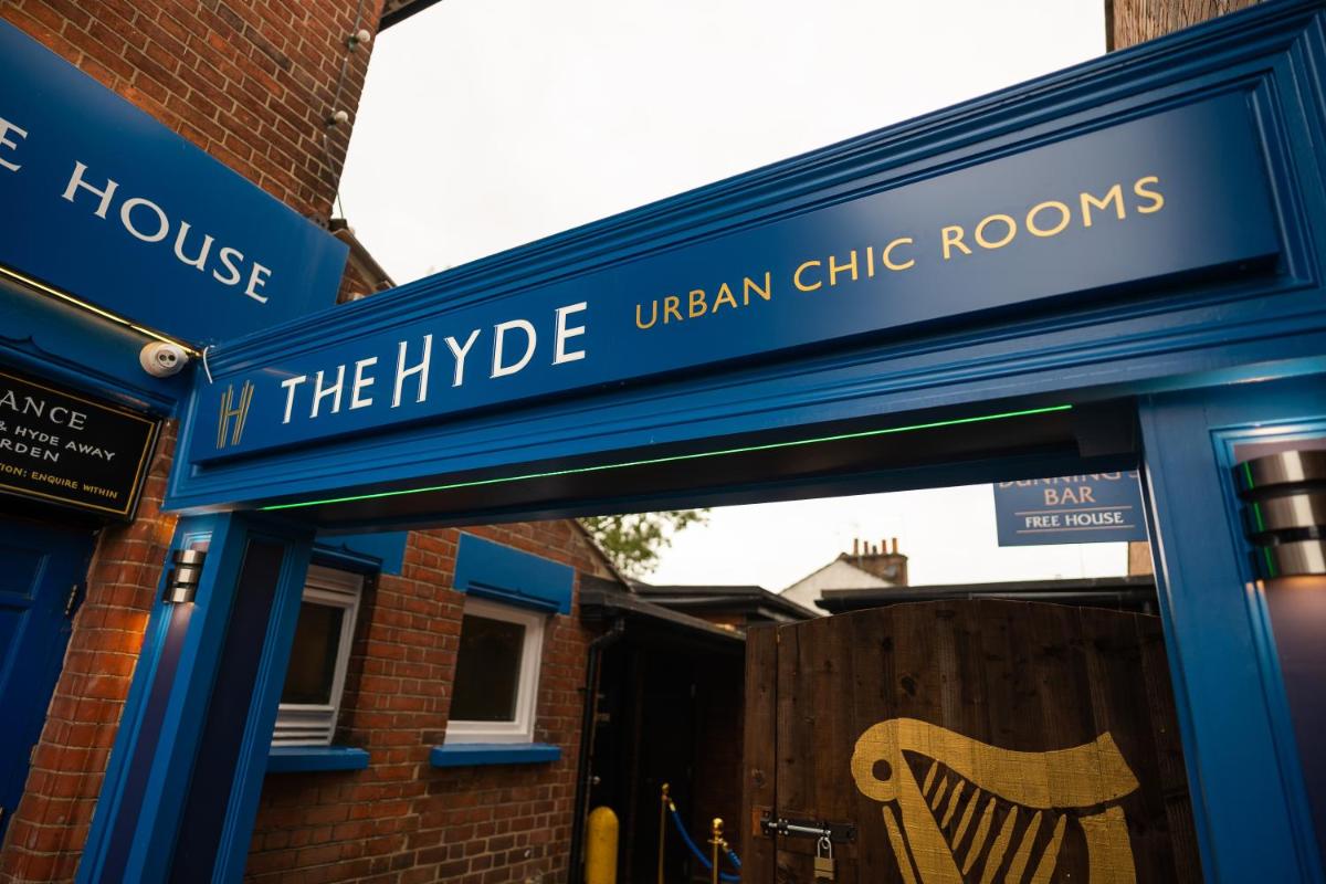 The Hyde - At Dunning's Bar - image 4