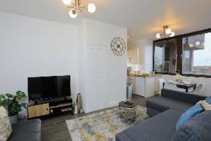 Upton Road Apartments - image 2
