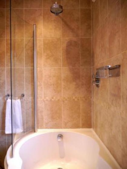 Goodenough Guesthouse - image 16
