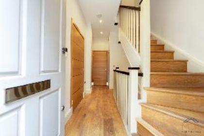 Royal Two Bedroom House in Mayfair - image 14