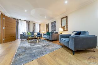 Exquisite 3-Bedroom House in Mayfair - main image