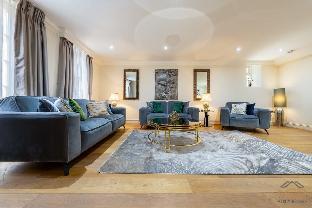 Exquisite 3-Bedroom House in Mayfair - image 2