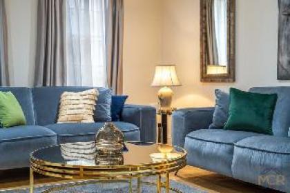 Exquisite 3-Bedroom House in Mayfair - image 5