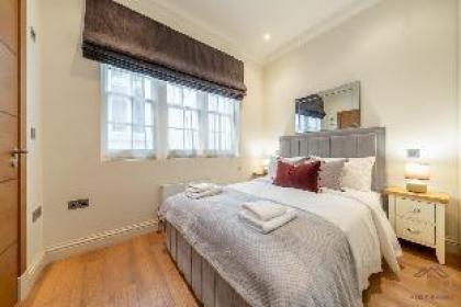 Exquisite 3-Bedroom House in Mayfair - image 9