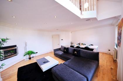 Pluxa Ebony Suite - image 13