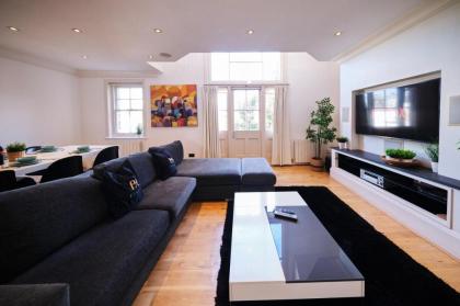 Pluxa Ebony Suite - image 2