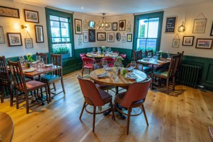 Albert Arms London 